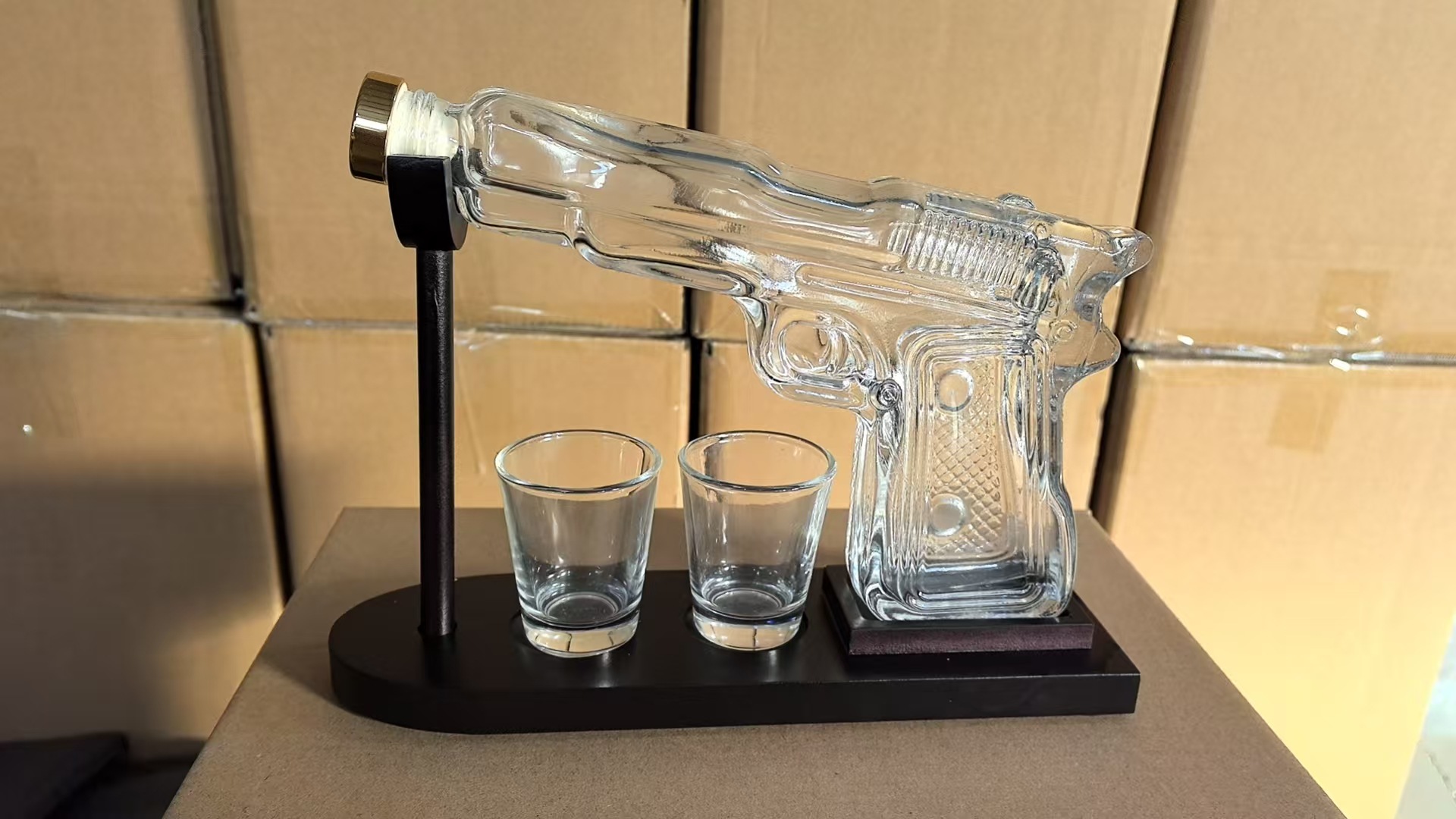 Sandhawk Glass Pistol Decanter - Glass Decanter Whiskey ulasan dan harga